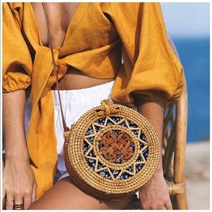 Woven small round purse